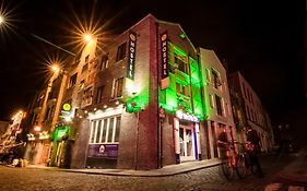 Barnacles Temple Bar House 3*